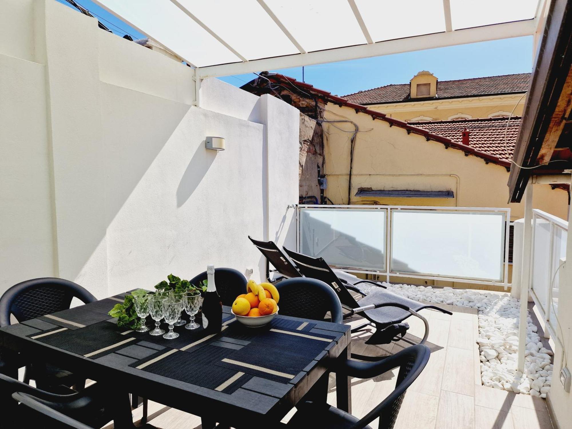 Homeholidaysanremo - Luxe & Glamour