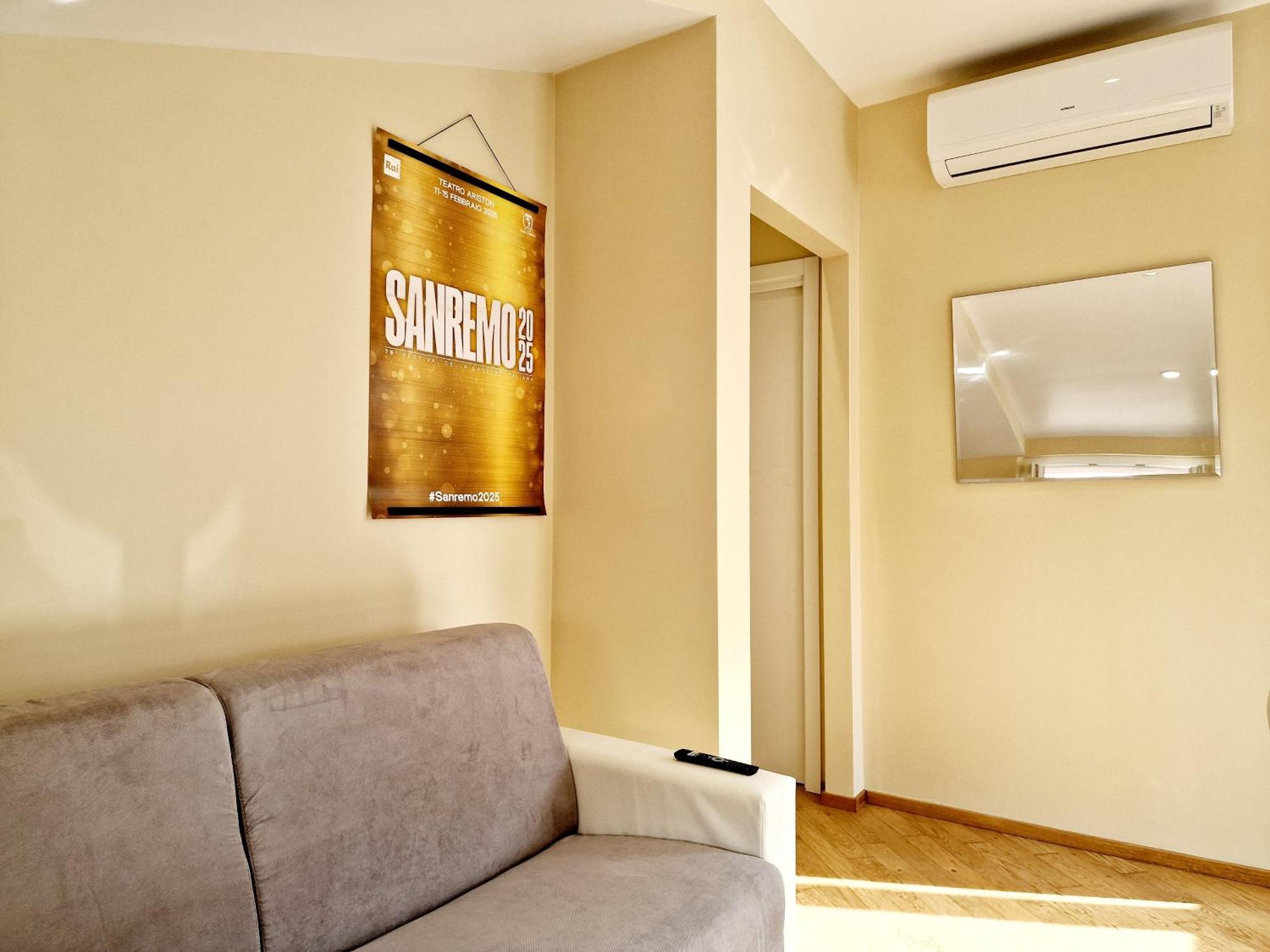 Homeholidaysanremo - Luxe & Glamour Appartement *