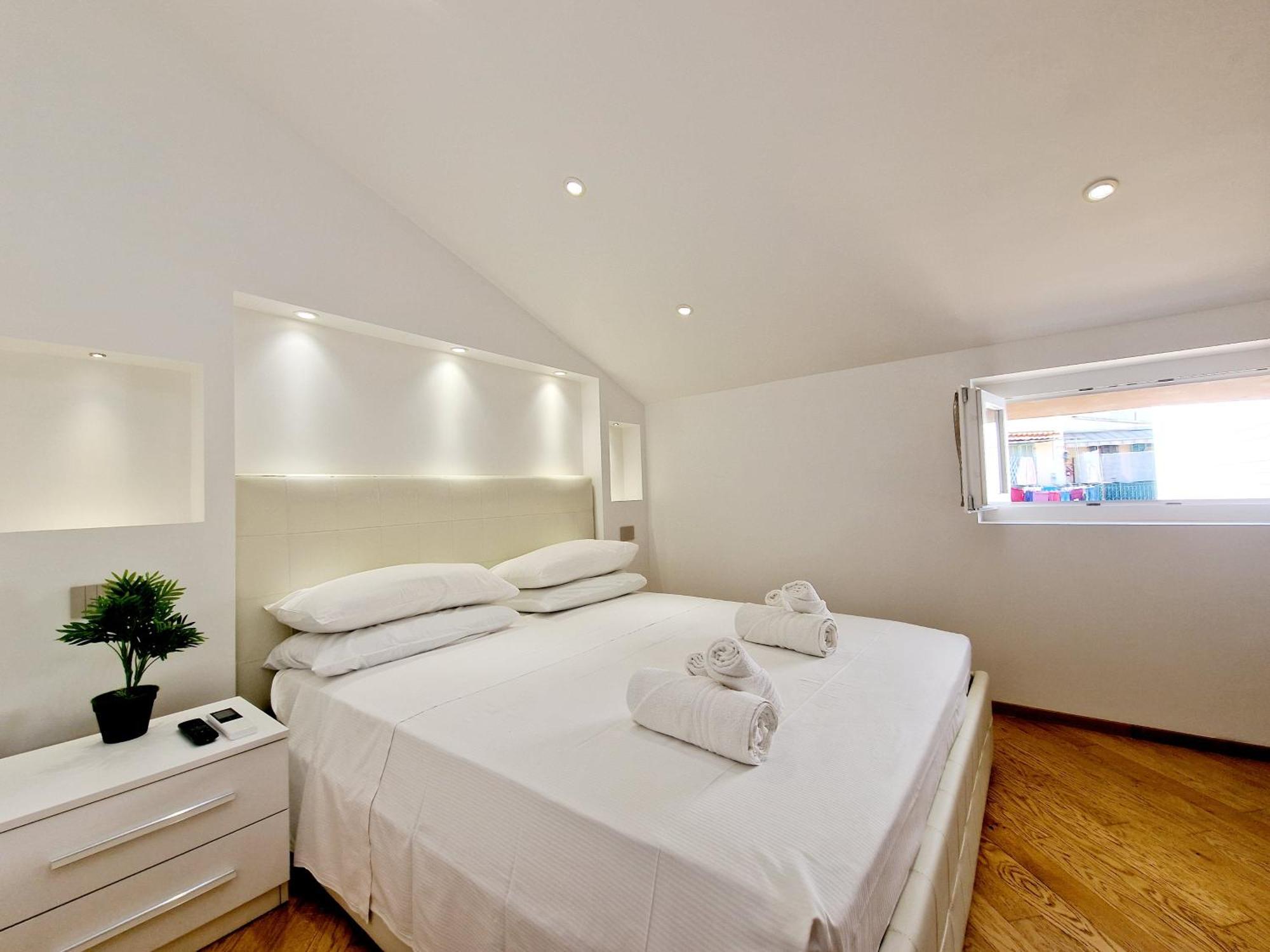 Appartement Homeholidaysanremo - Luxe & Glamour