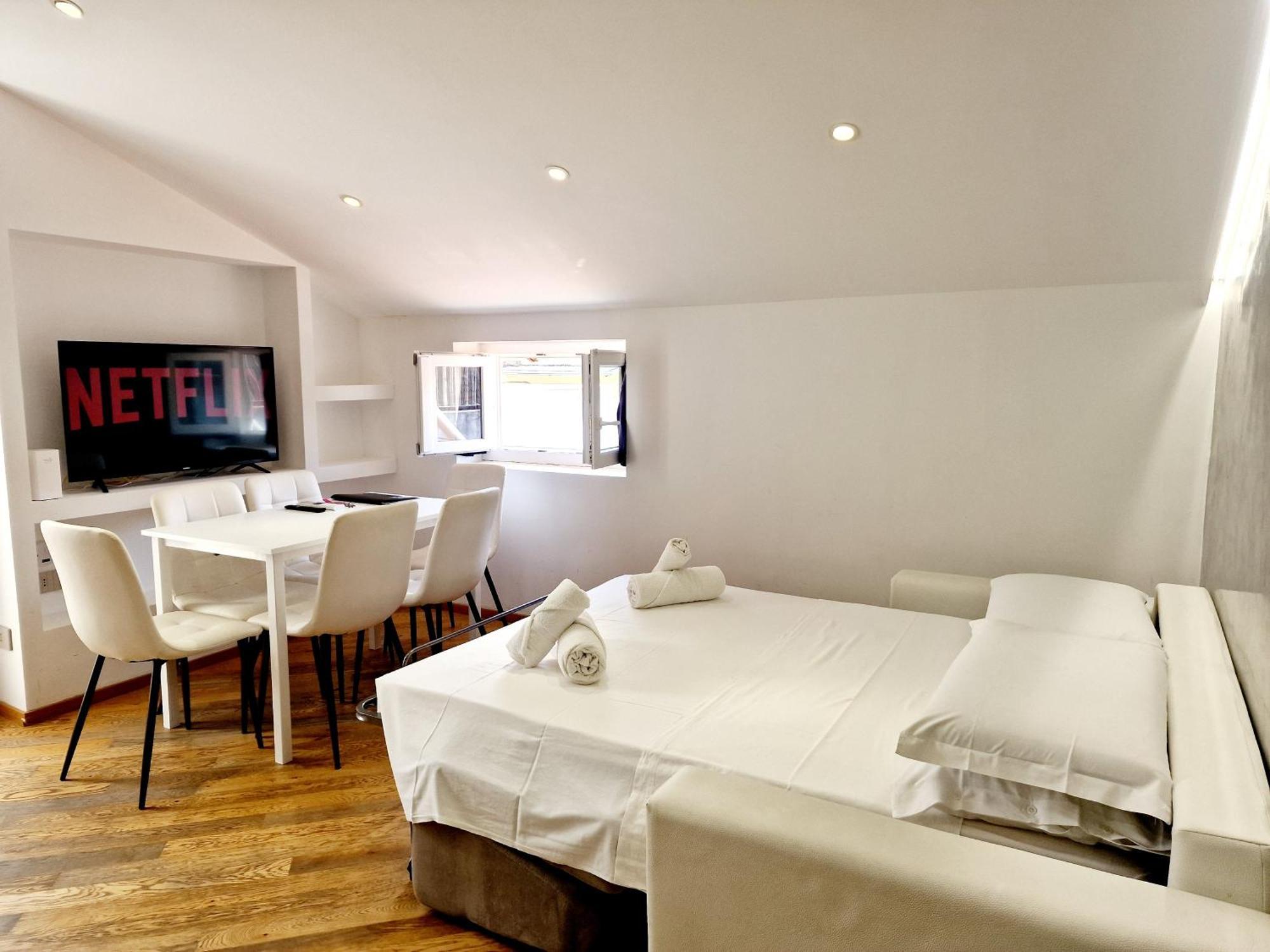 Apartamento Homeholidaysanremo - Luxe & Glamour *
