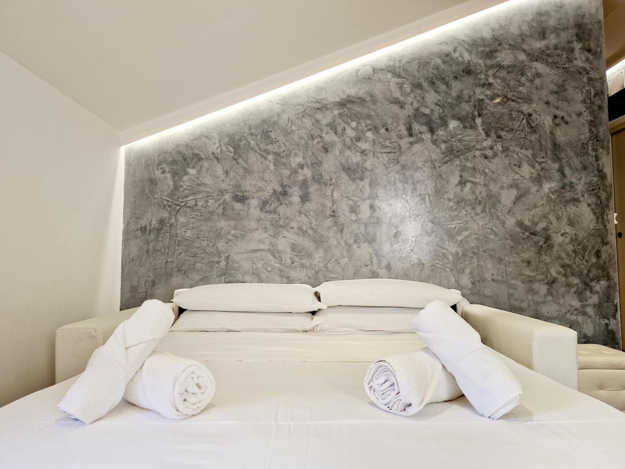 Homeholidaysanremo - Luxe & Glamour Apartamento