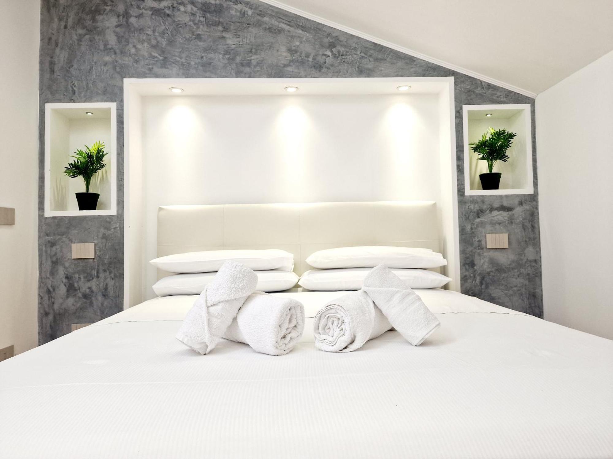 Apartamento Homeholidaysanremo - Luxe & Glamour